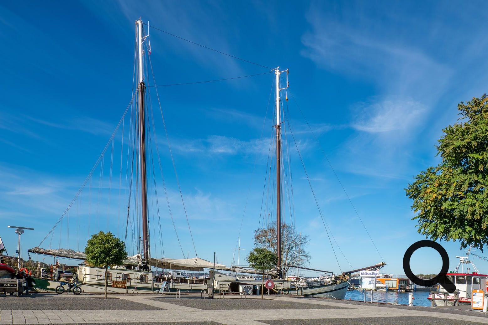 Zweimast-Klipper ELEGANT Hafen Ribnitz